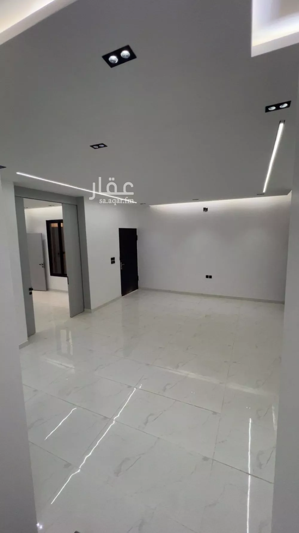 5 bedroom villa in Al Janadriyah 5