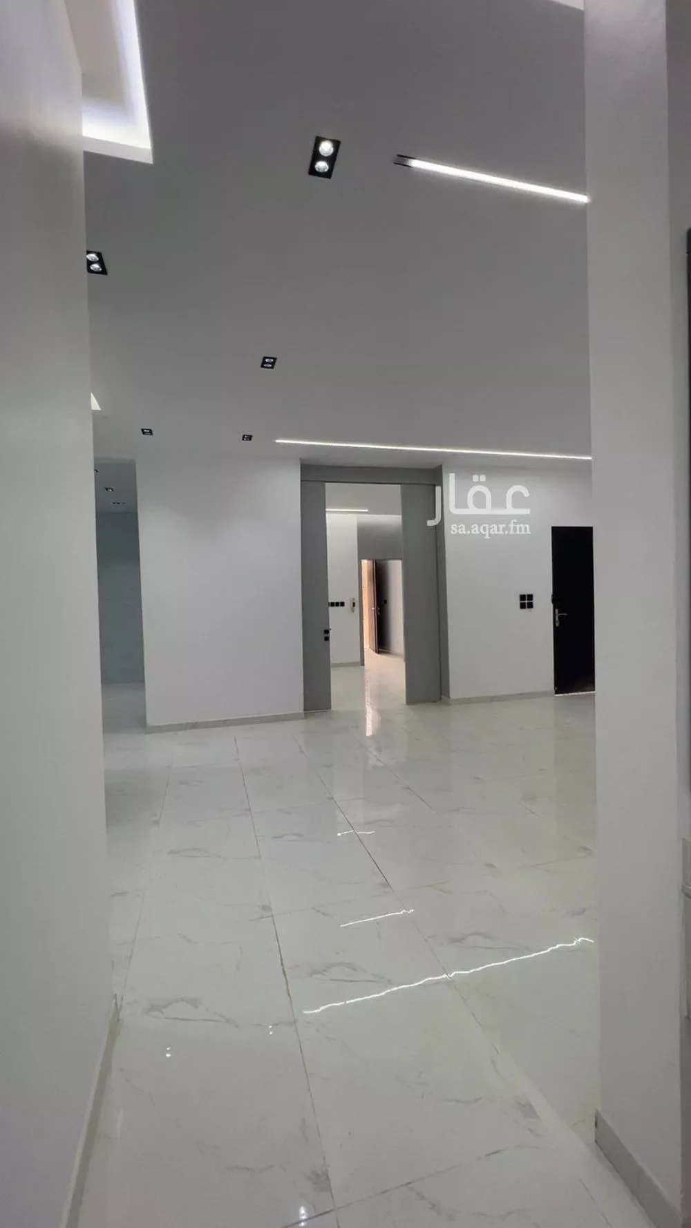 5 bedroom villa in Al Janadriyah 4