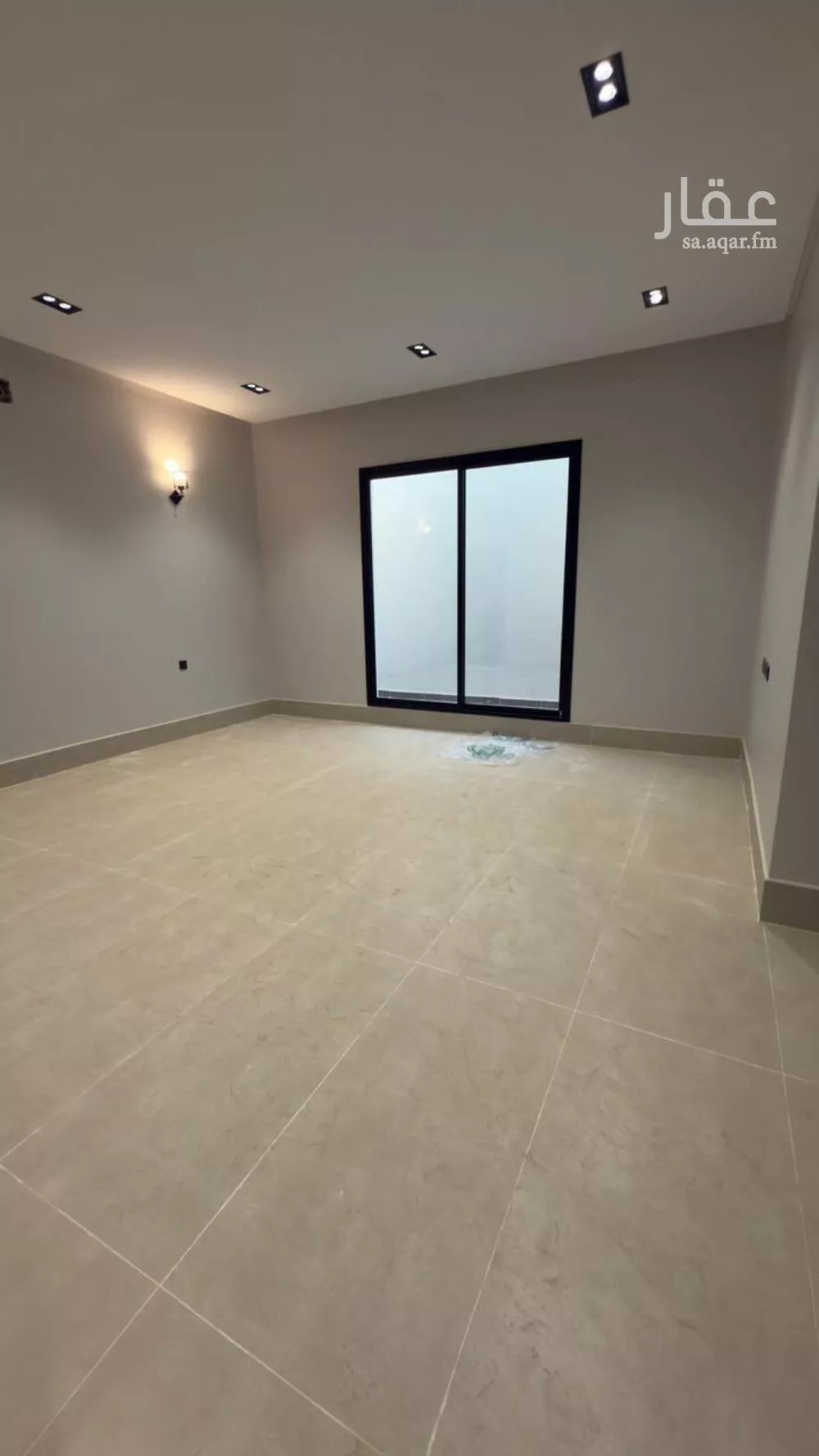 فيلا 5 غرف في عكاظ 3