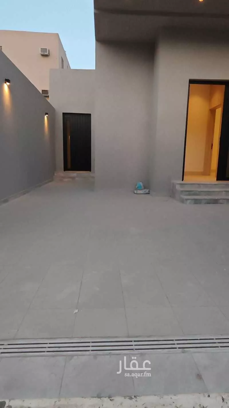 فيلا 6 غرف في طيبة 2