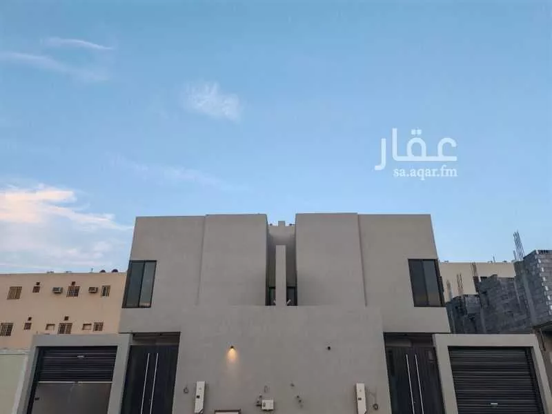 فيلا 6 غرف في طيبة 1