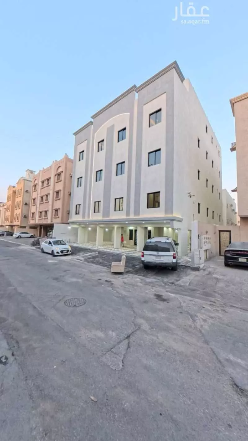 5 bedroom apartment in Badr 2