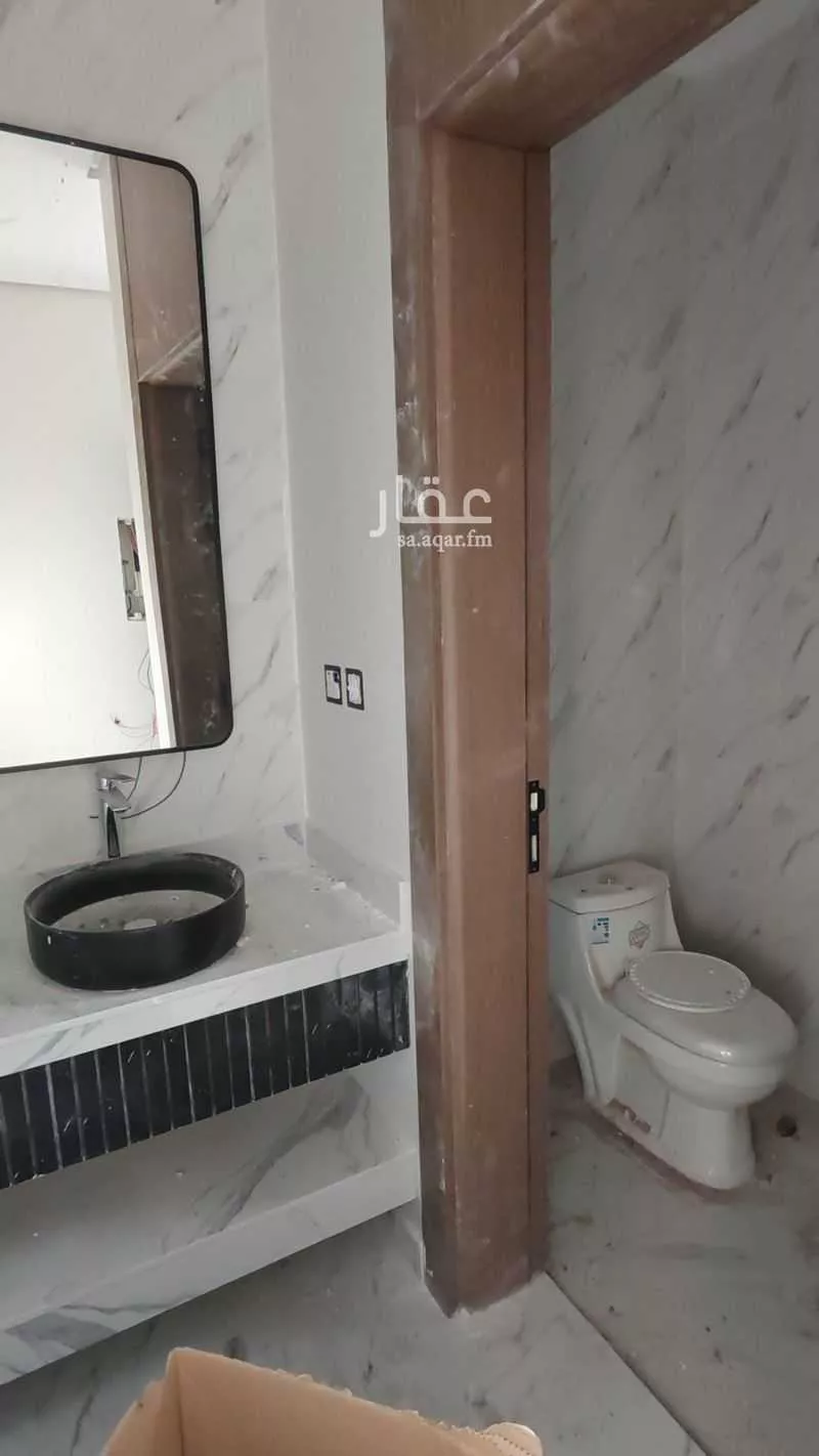 فيلا 5 غرف في ضاحية الملك فهد 2