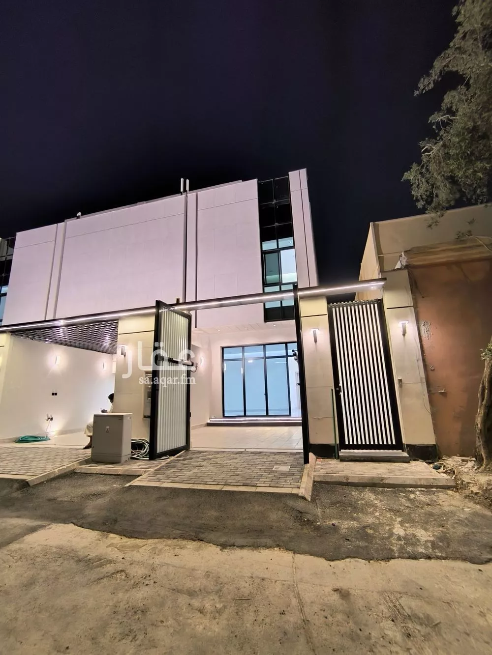 فيلا 4 غرف في الرمال 5