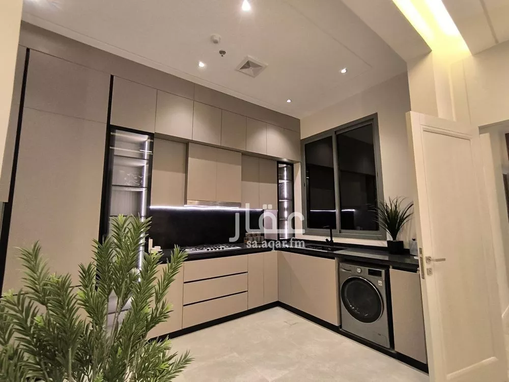 4 bedroom apartment in Al Yarmouk, Riyadh 8