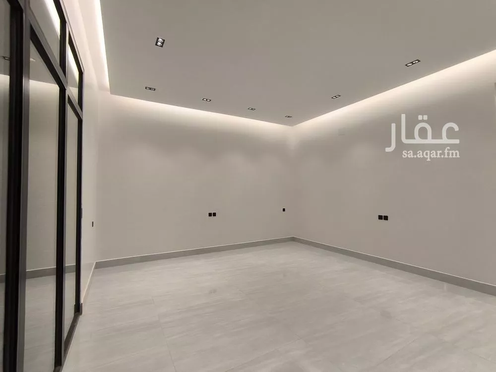 فيلا 4 غرف في الرمال 3