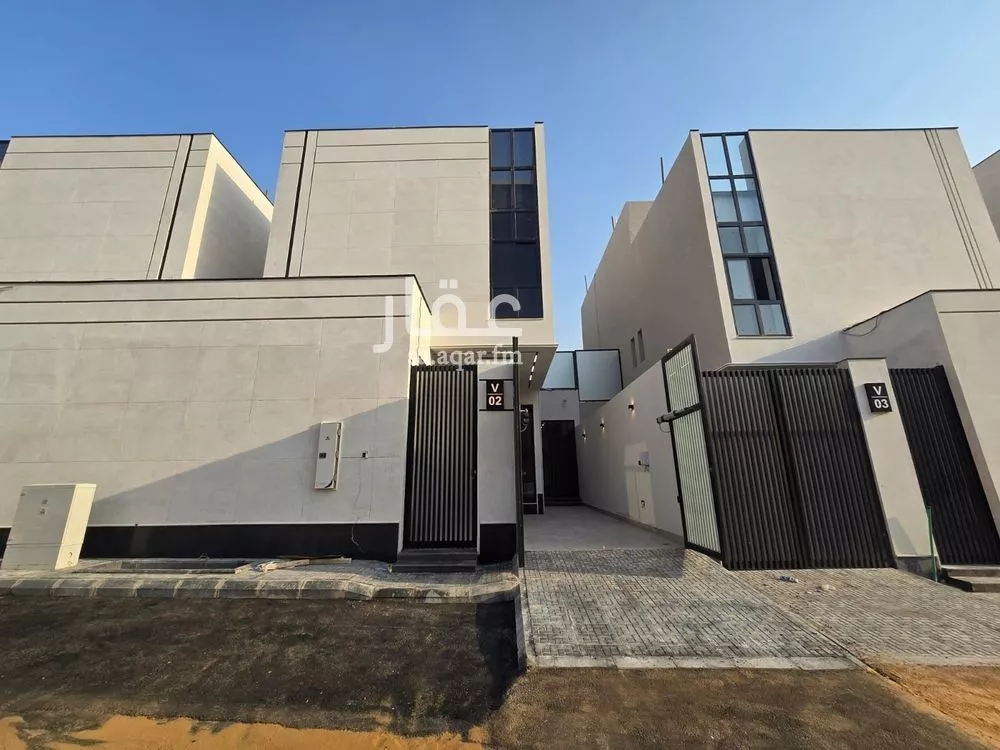 فيلا 5 غرف في الشرق 1