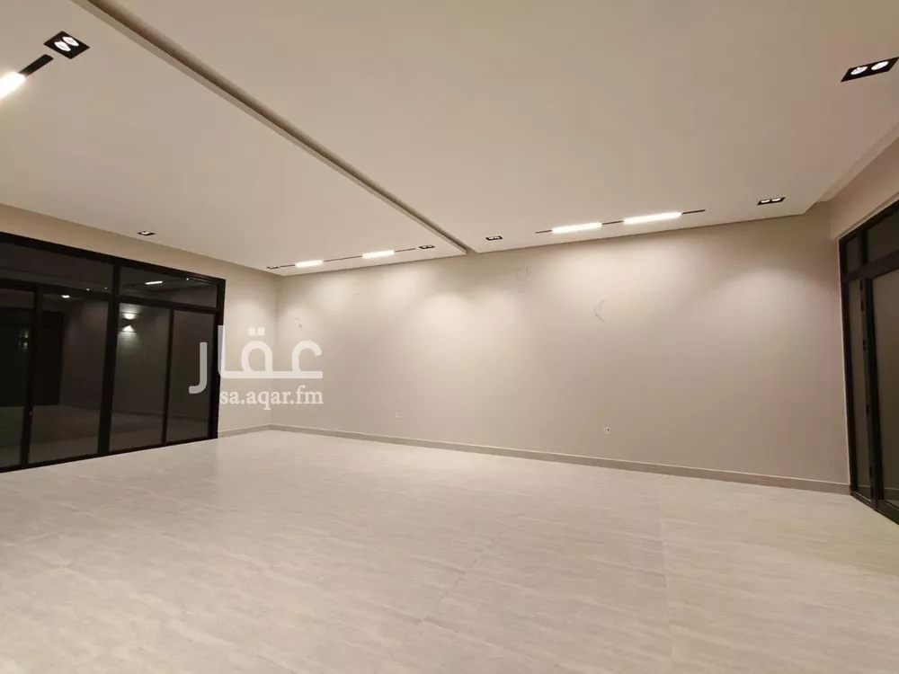 فيلا 5 غرف في الرمال 2