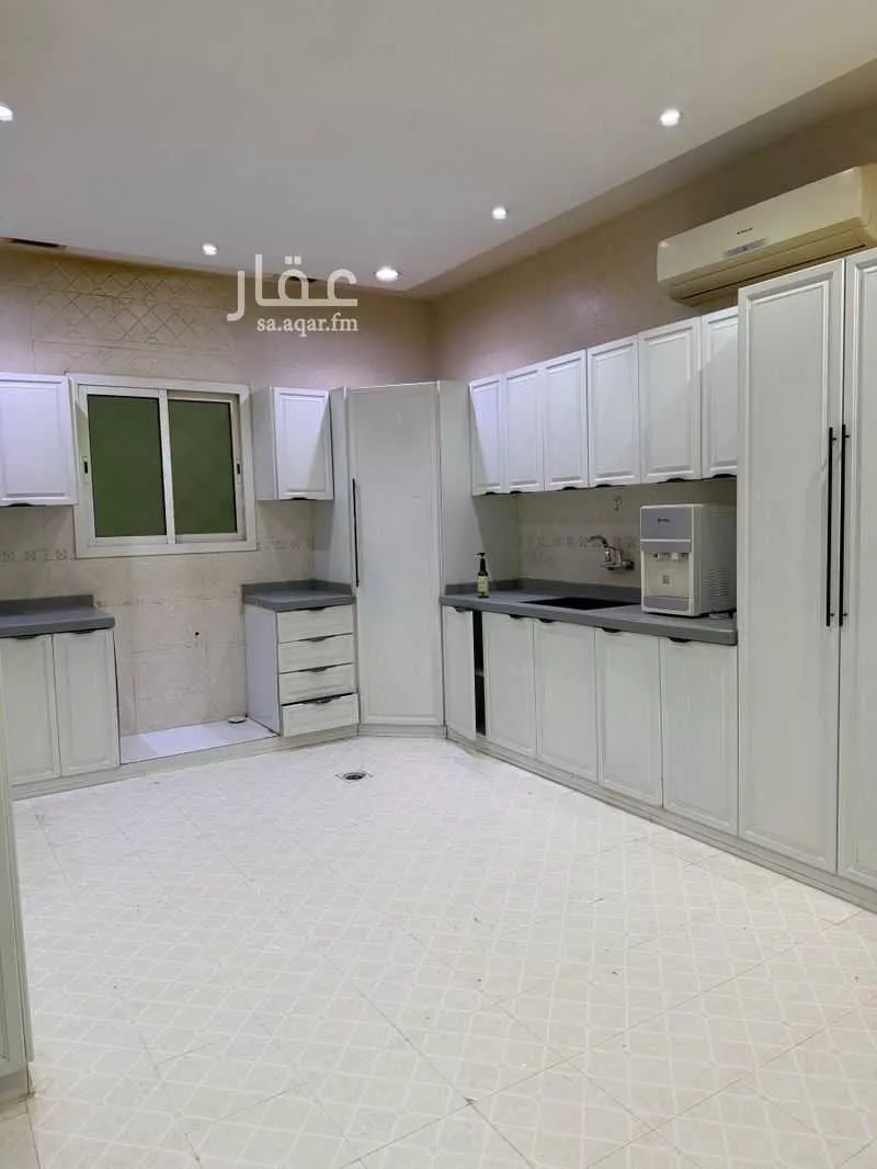 فيلا 5 غرف في الرمال 4