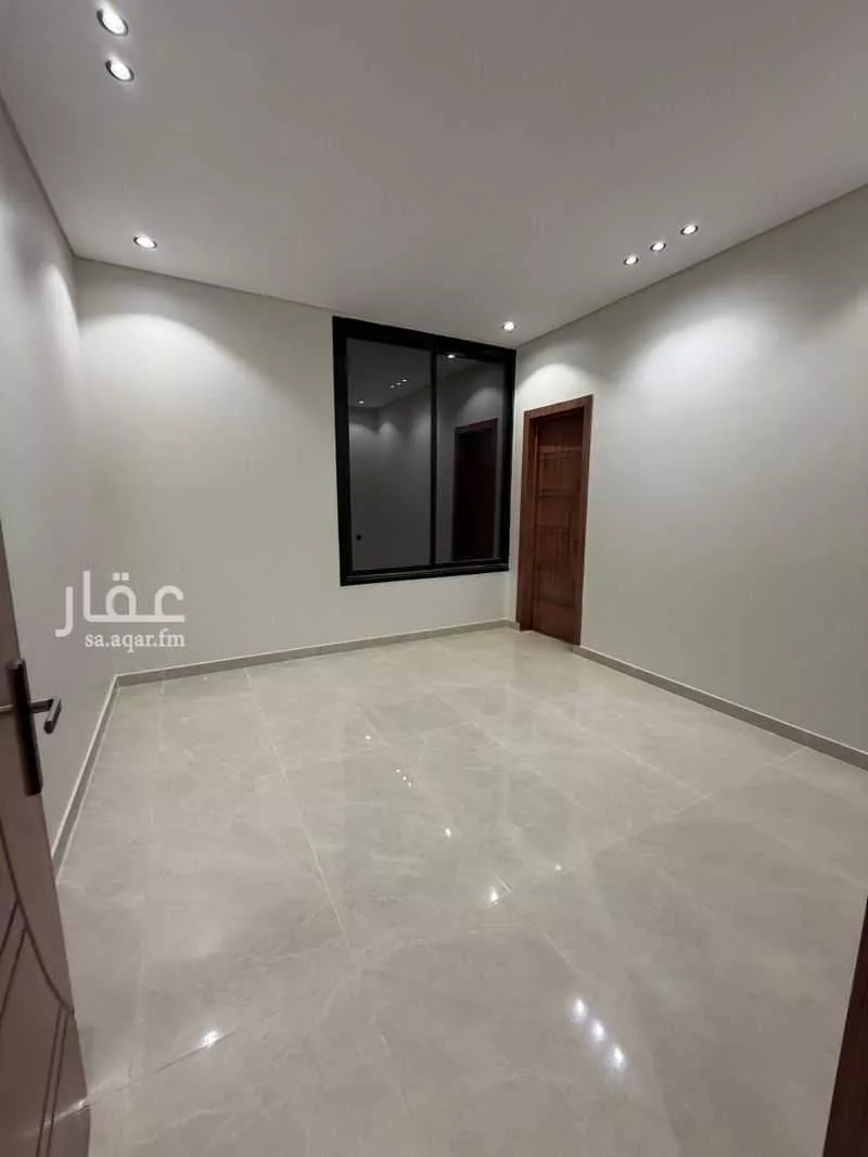 فيلا 5 غرف في الجنادرية 3