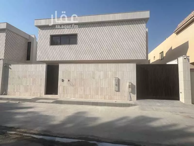4 bedroom villa in Al Olaya, Riyadh 9