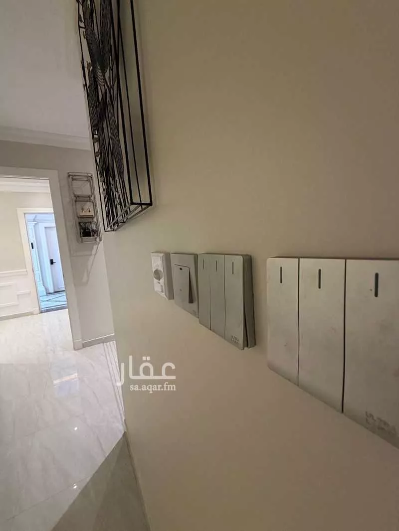 3 bedroom apartment in Al Malqa 5