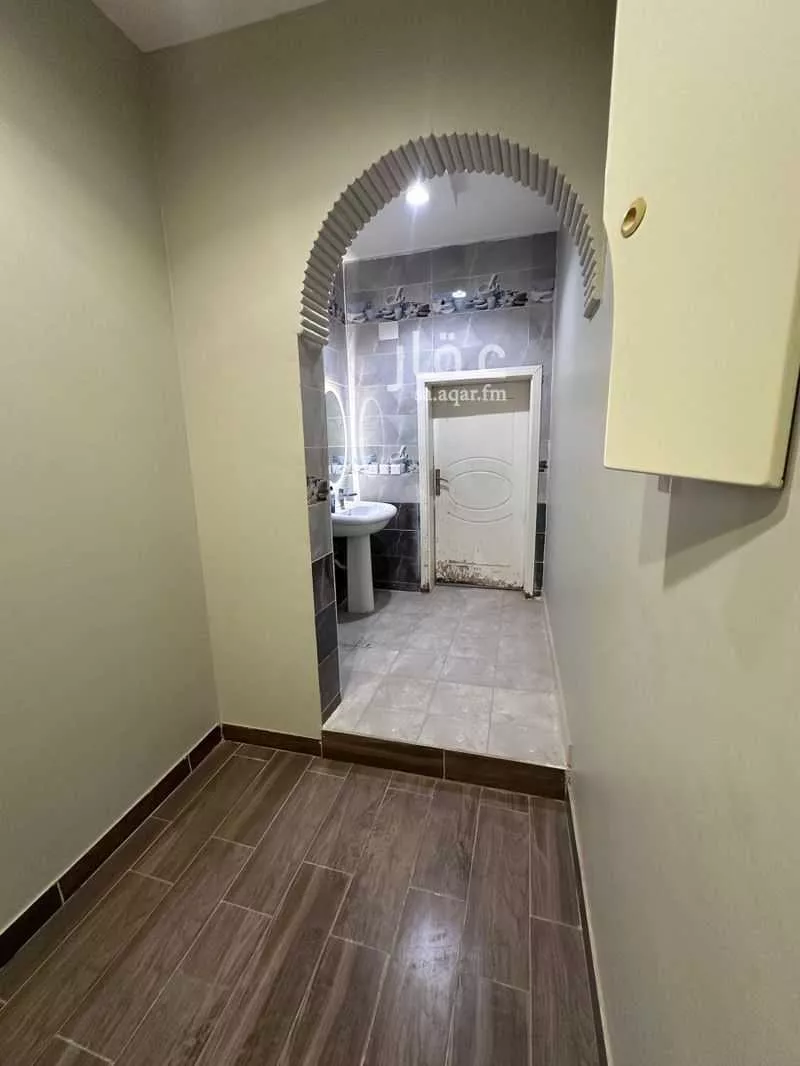 فيلا 5 غرف في الملك فهد 3