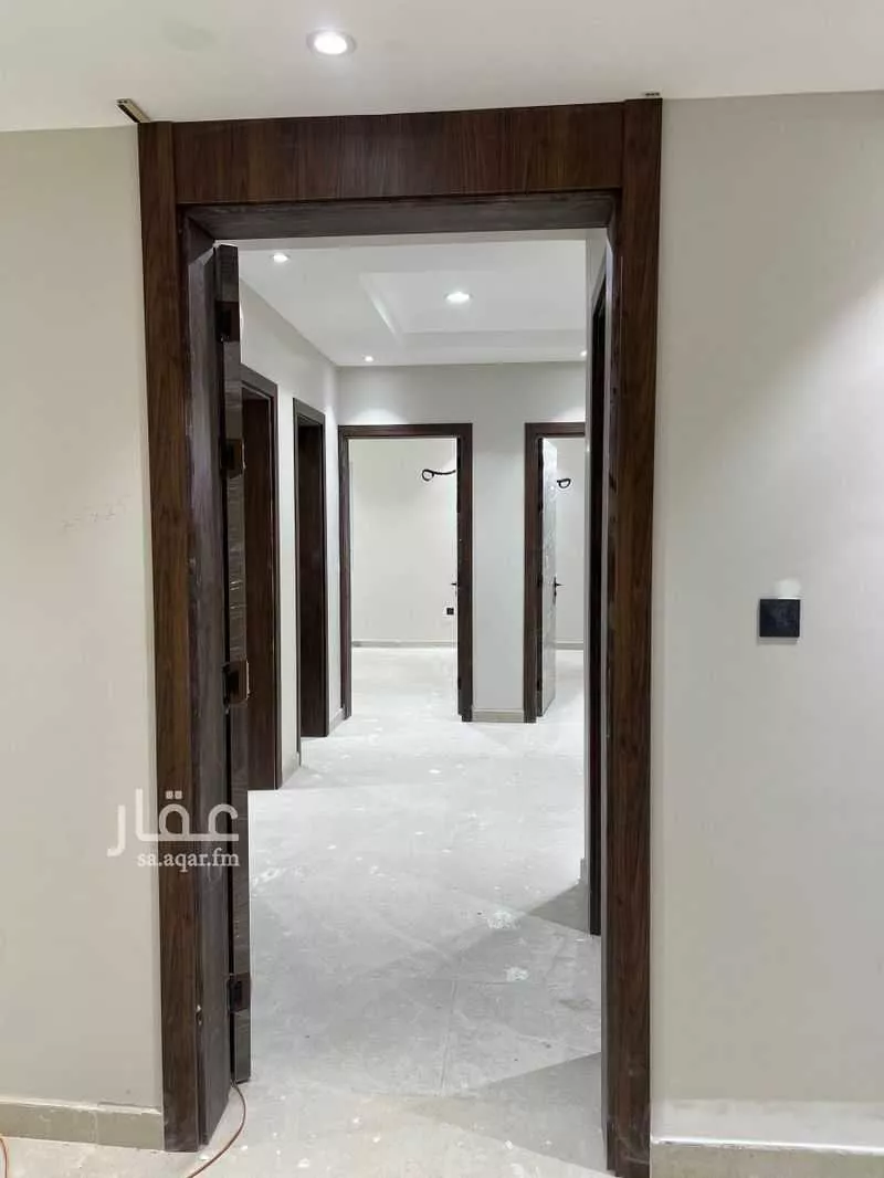 عمارة 1743 م² في الفيصلية 5