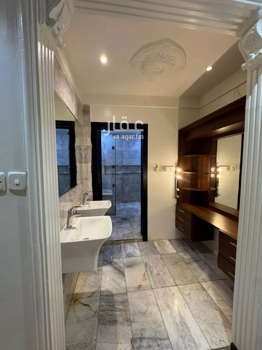 5 bedroom villa in Al Munsiyah 4