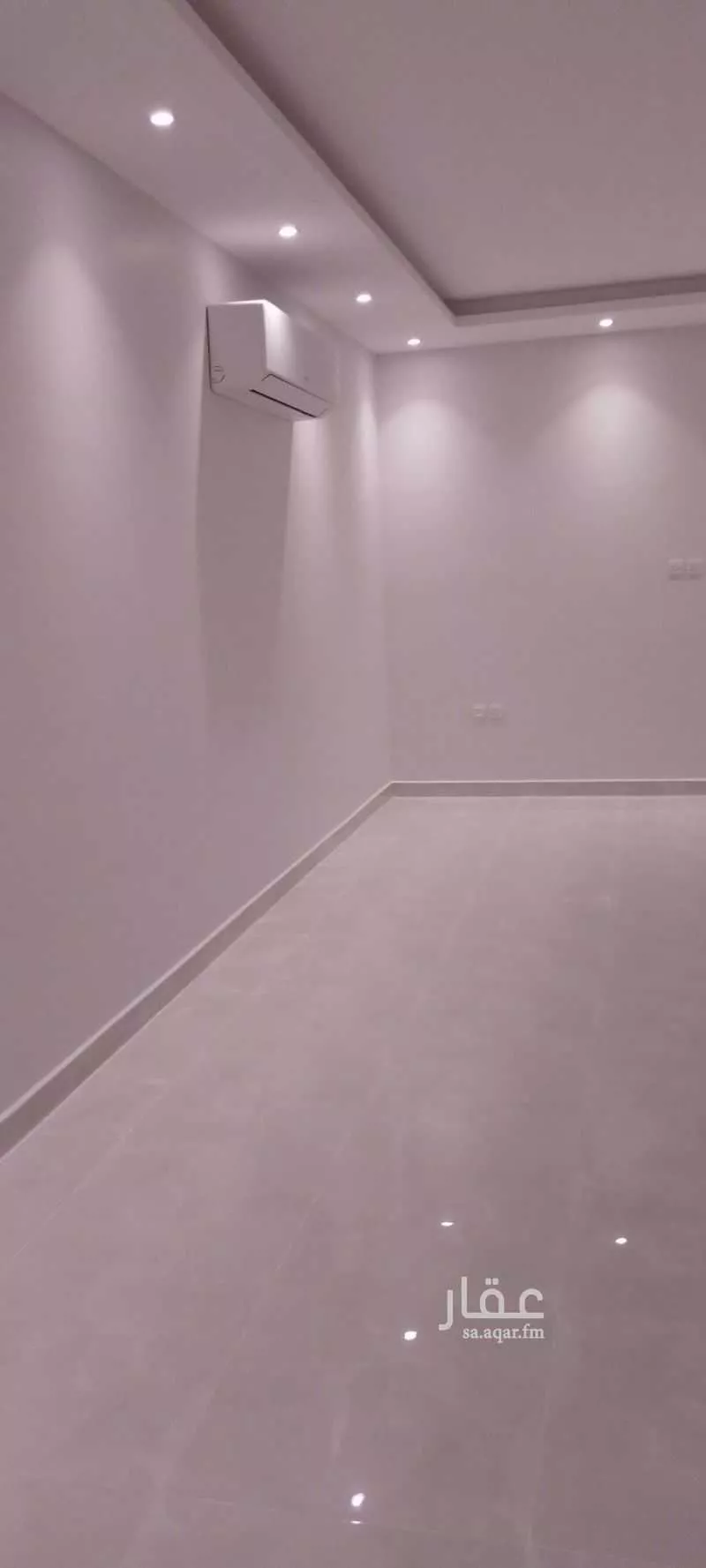 فيلا 16 غرف في النخيل 5