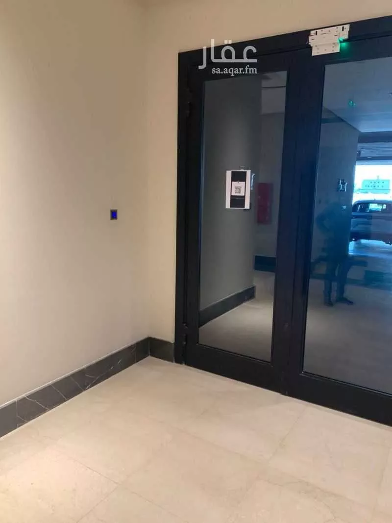 شقة 3 غرف في الرمال 4