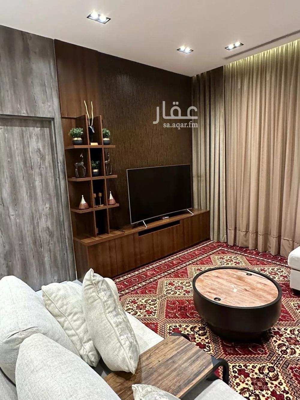 6 bedroom apartment in Al Sawari 4