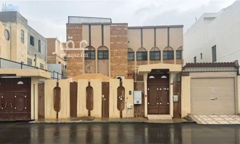 فيلا 10 غرف في الشفا 1