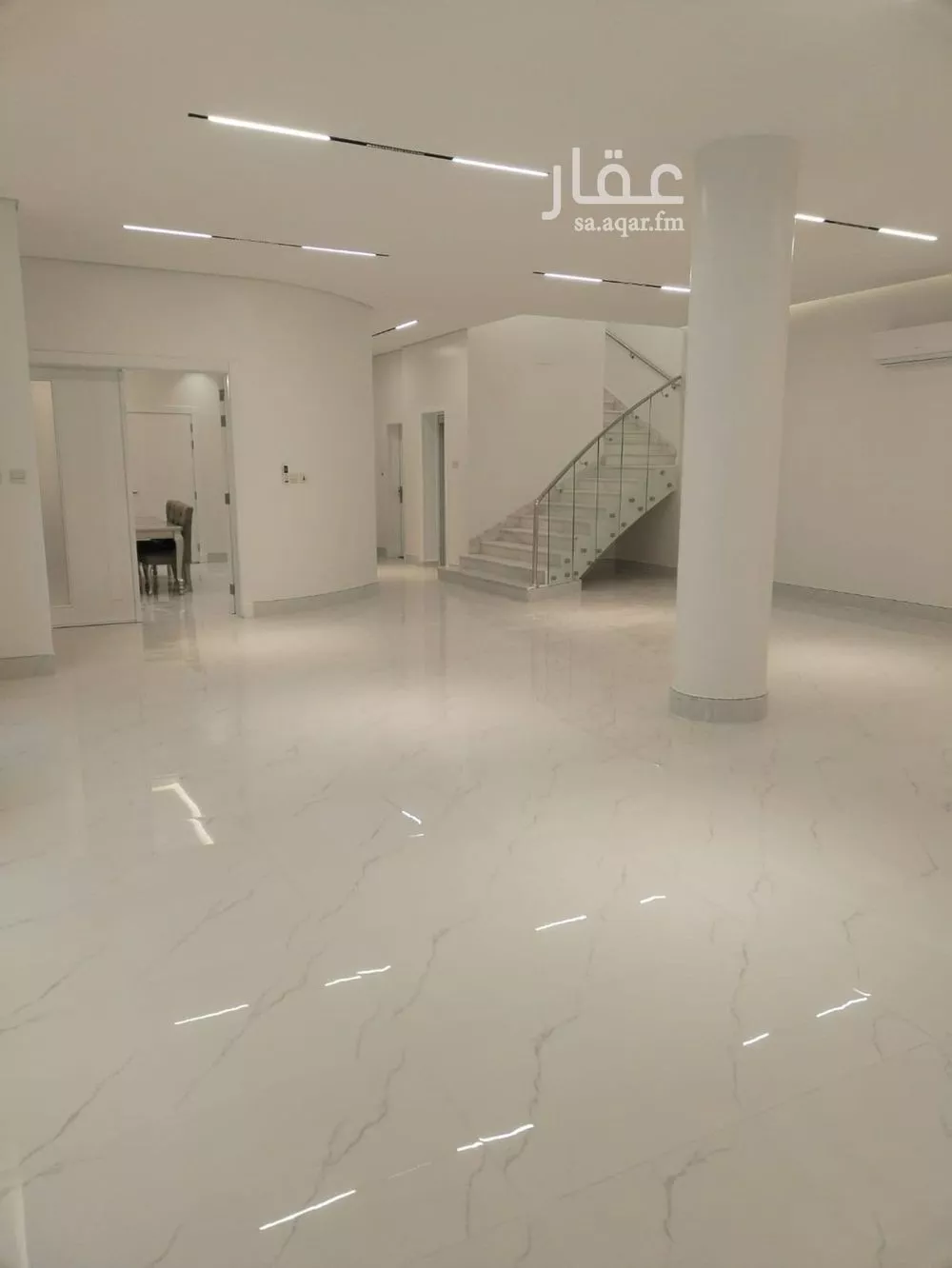 فيلا 7 غرف في العارض 2