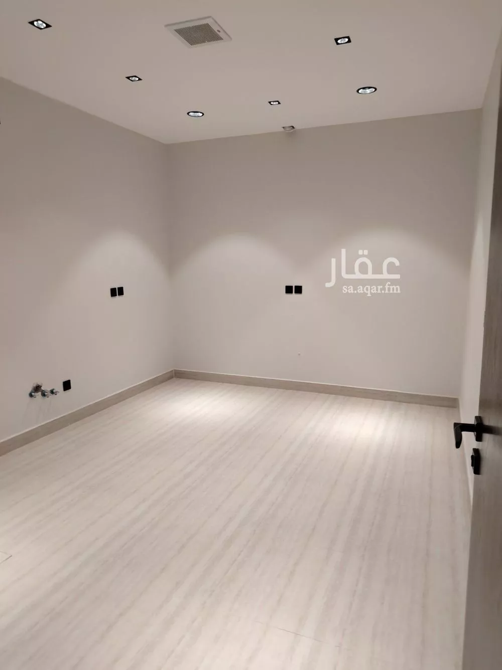 4 bedroom floor in Al Aridh 5