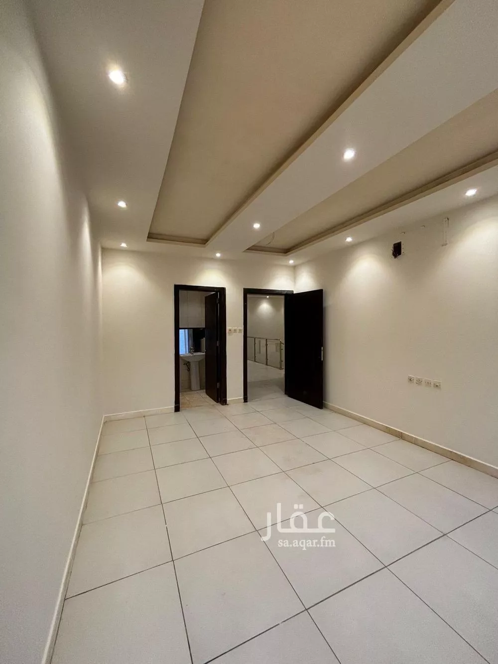 فيلا 5 غرف في النرجس 5