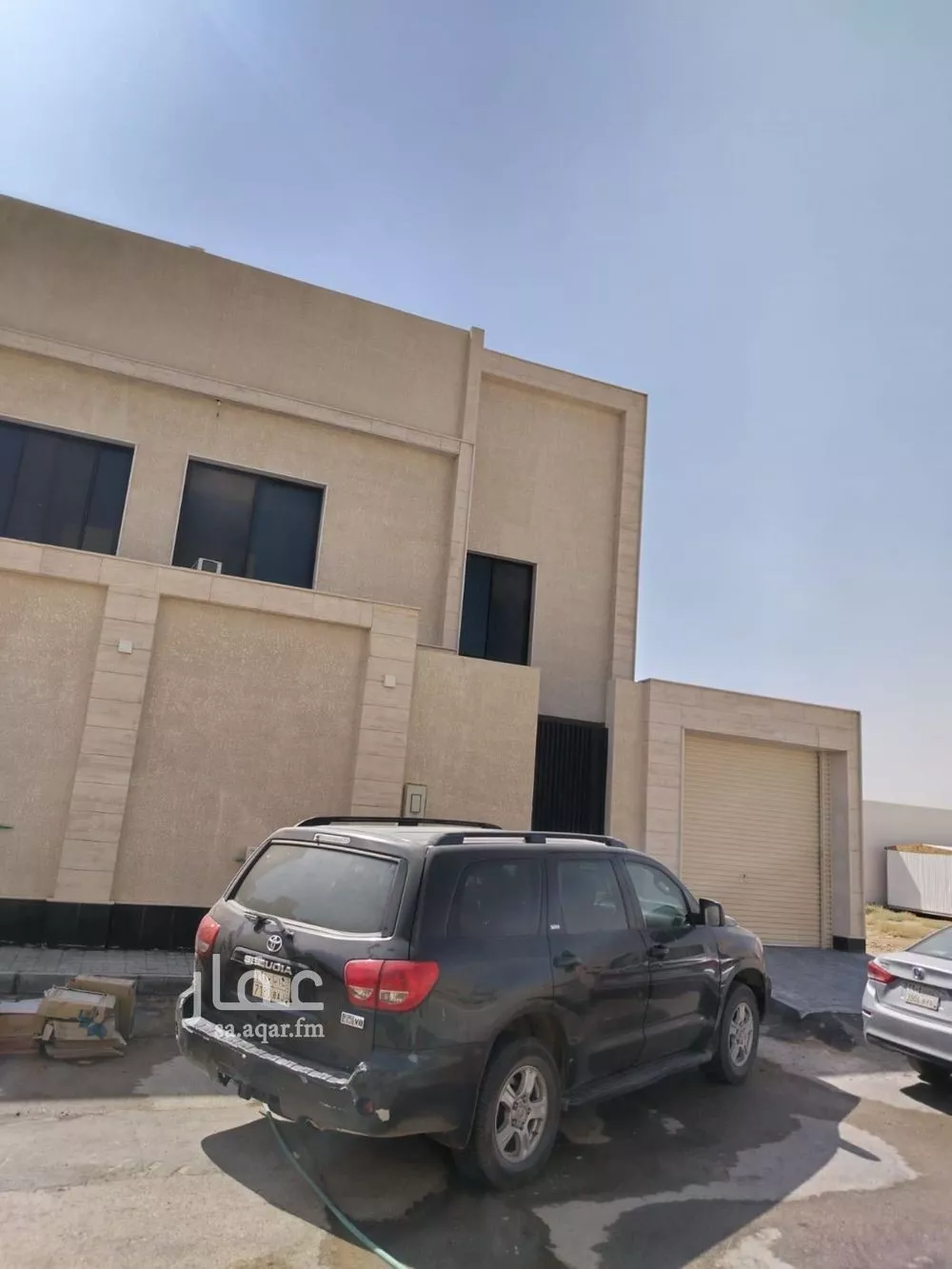 فيلا 4 غرف في العارض 4