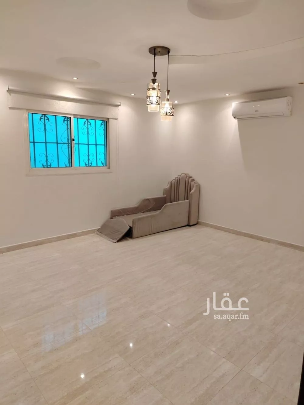 فيلا 7 غرف في النرجس 4