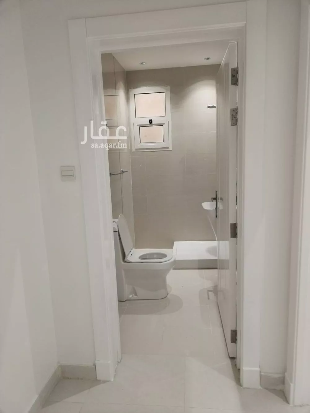 فيلا 7 غرف في العارض 4