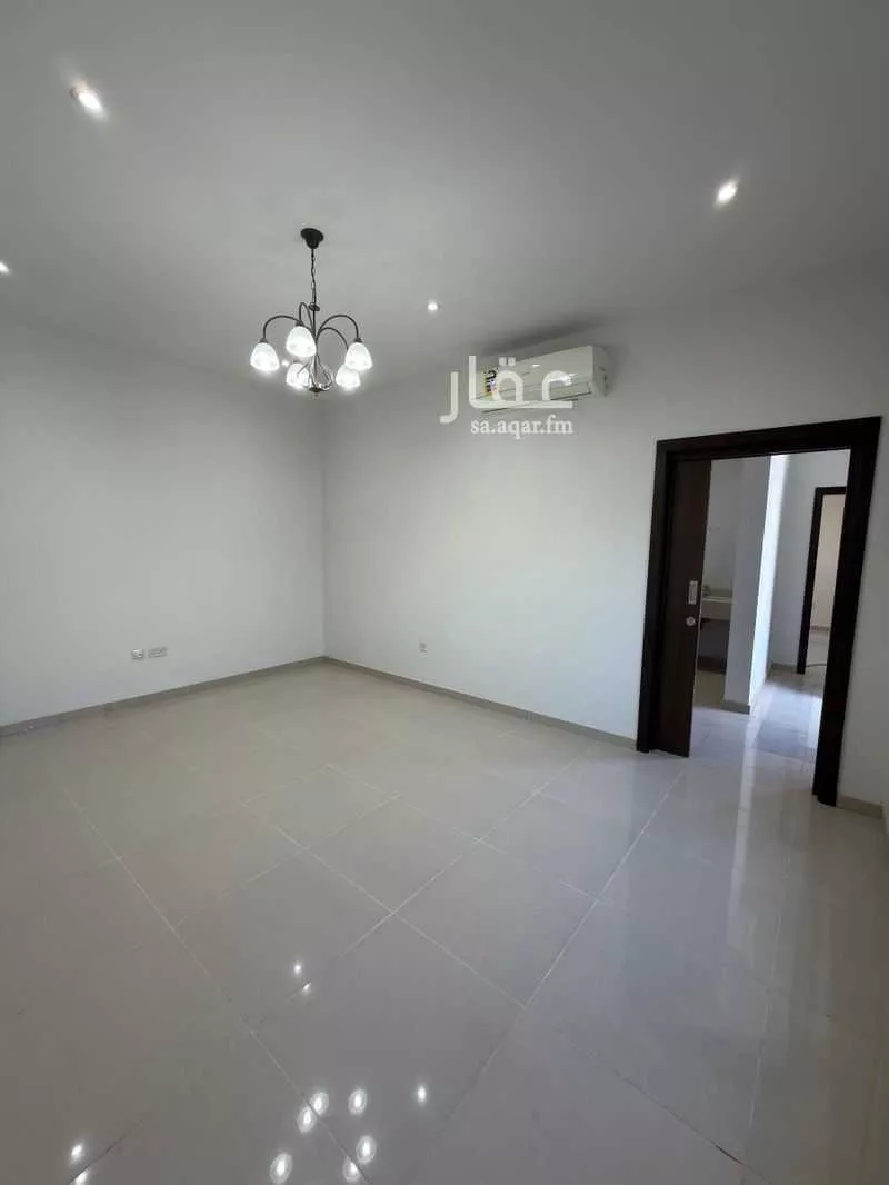 فيلا 4 غرف في ارامكو السعودية 5