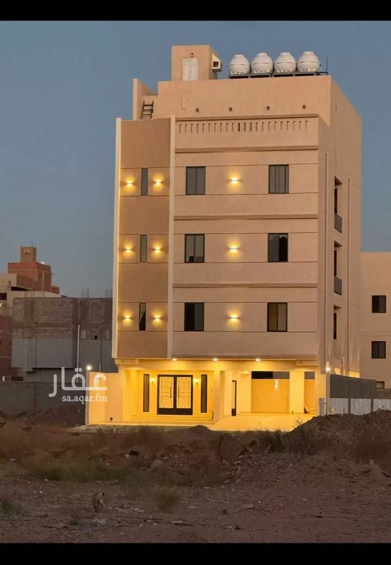 عمارة 283 م² في الملك فهد 1