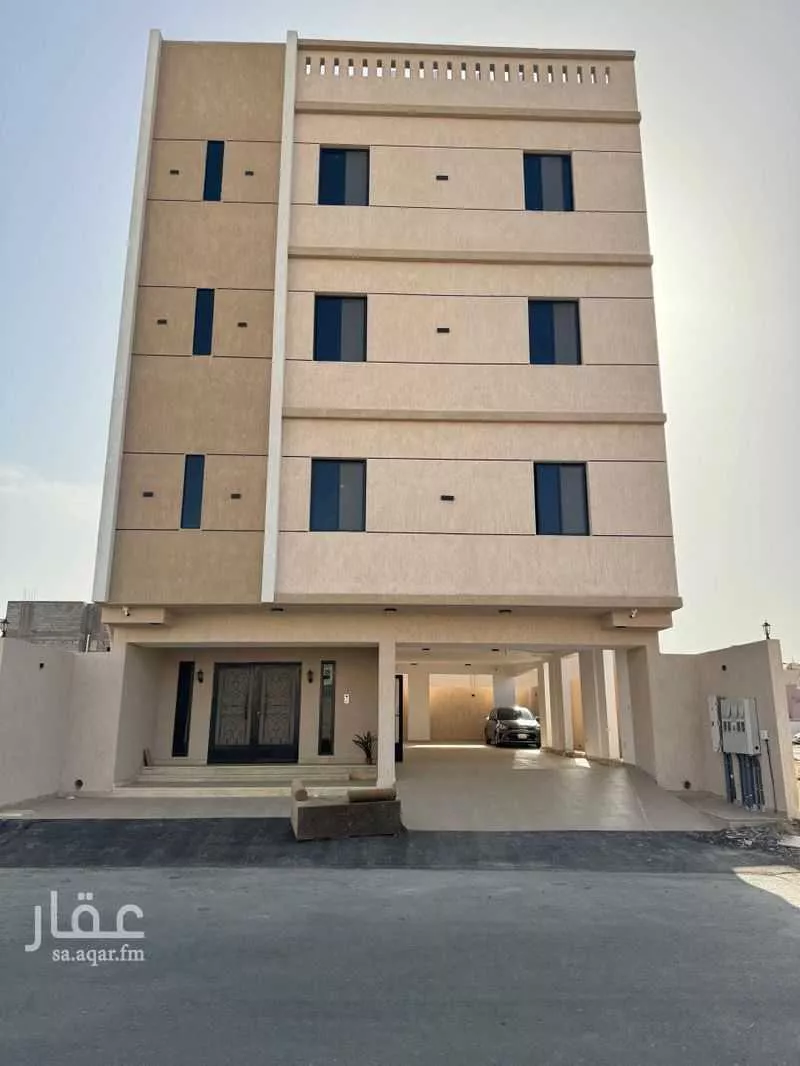 عمارة 283 م² في الملك فهد 4