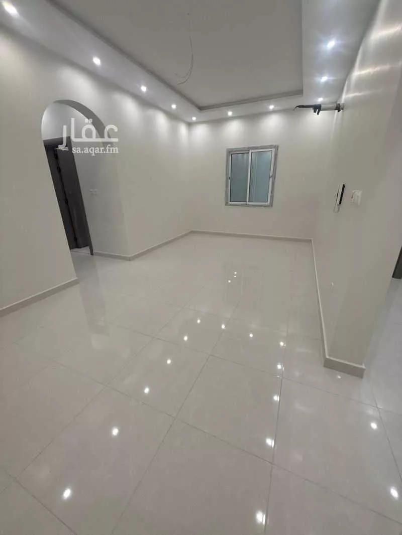 شقة 2 غرف في الرويس 5