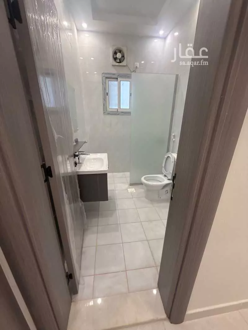 شقة 2 غرف في الرويس 4