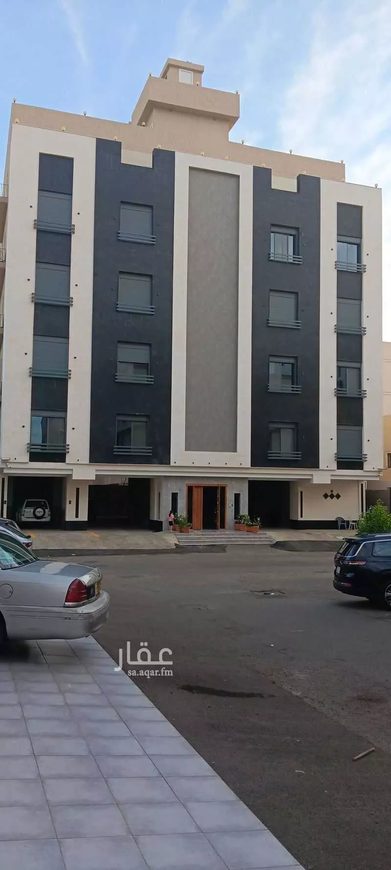 3 bedroom apartment in Al Rawdah 24