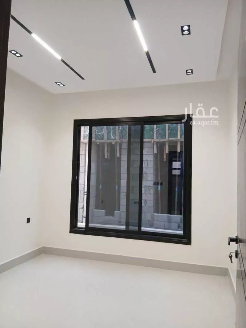 5 bedroom floor in Al Maizilah 3