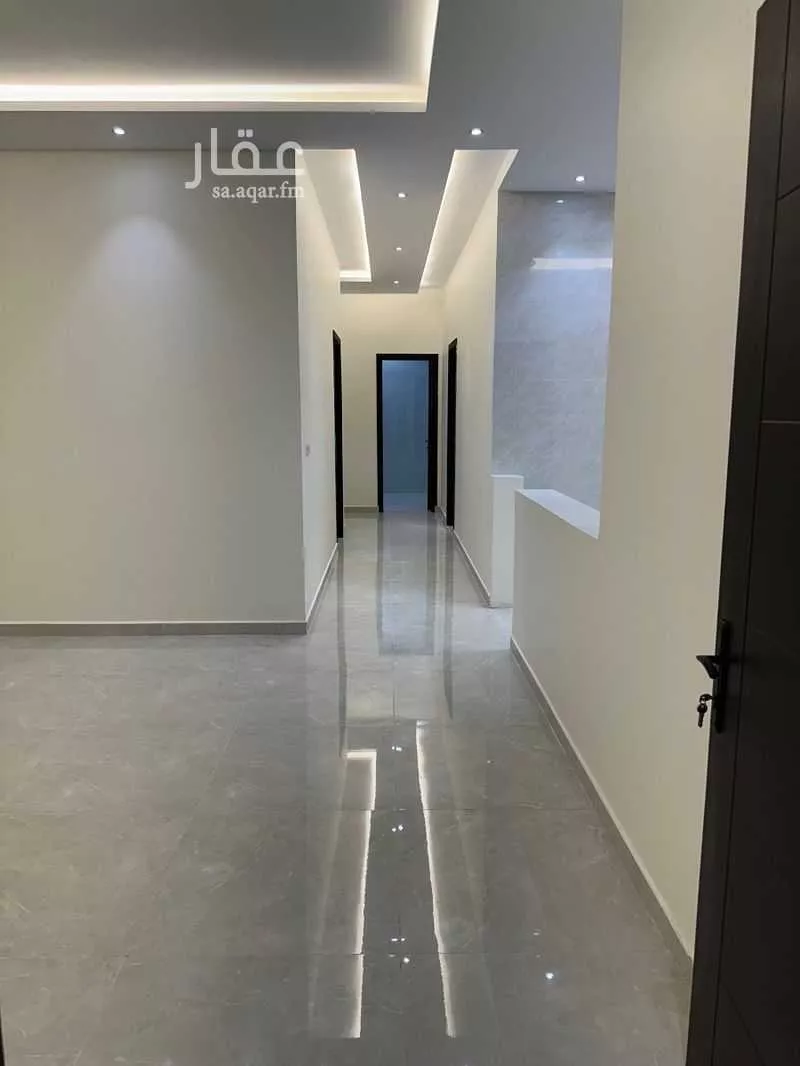 4 bedroom apartment in Az Zomorod, Jeddah 5