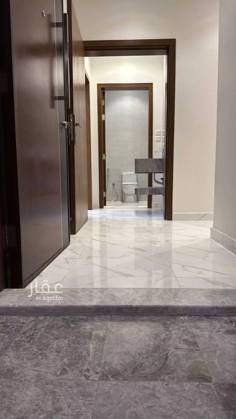 شقة 5 غرف في الريان 1