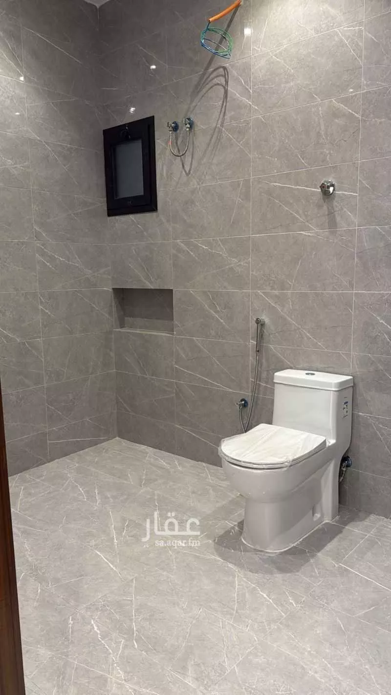 شقة 6 غرف في الريان 3