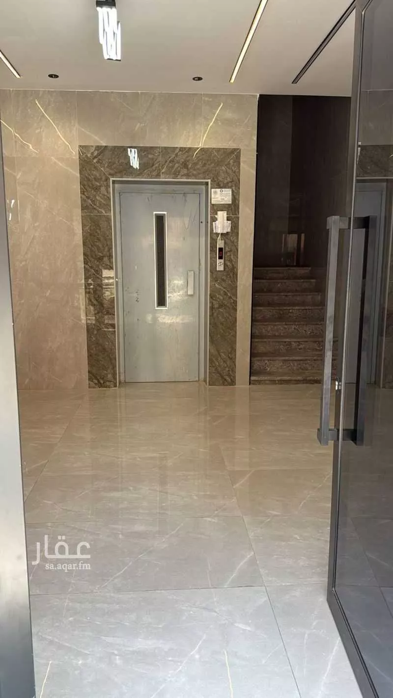 شقة 6 غرف في الريان 5