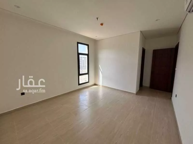 شقة 2 غرف في السيف 4