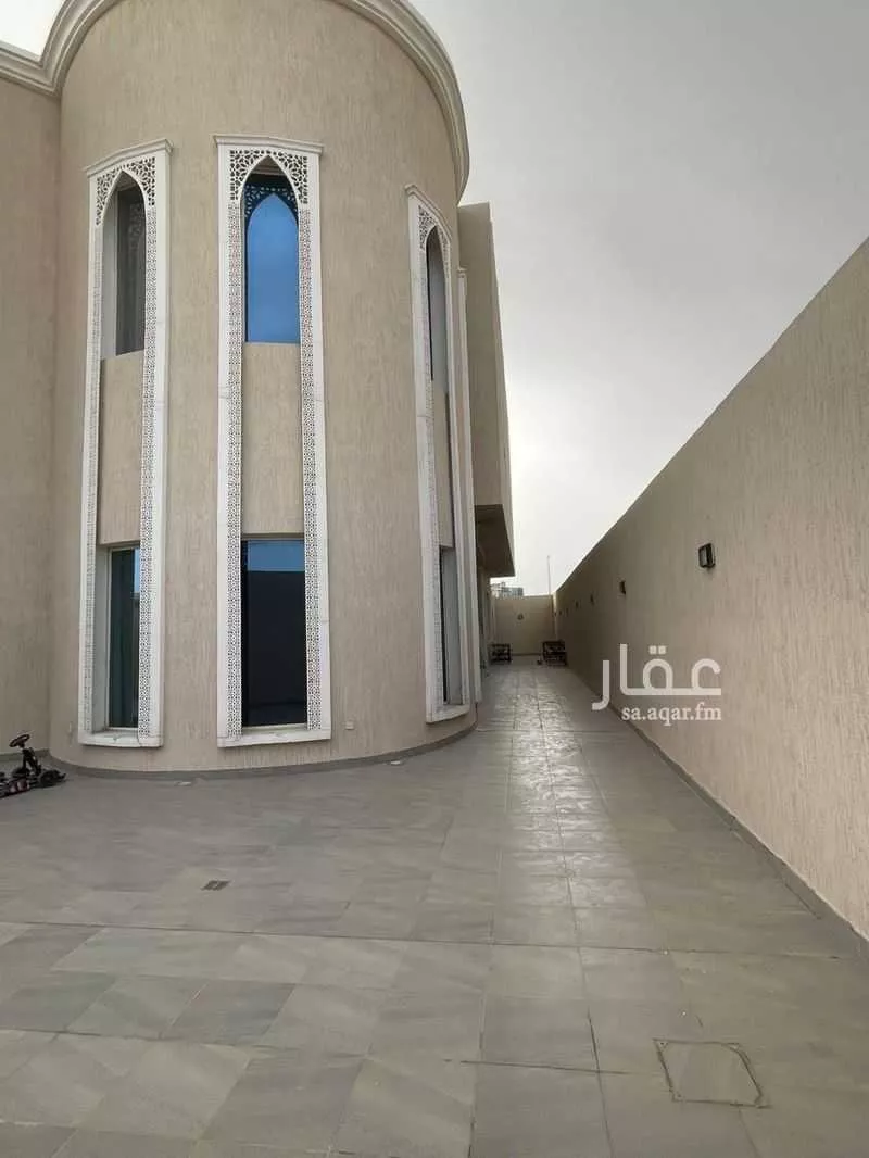 6 bedroom apartment in Al Manar 3