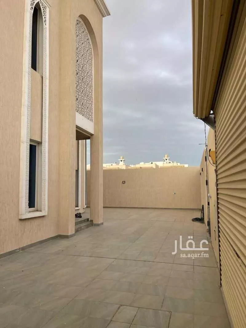 6 bedroom apartment in Al Manar 4