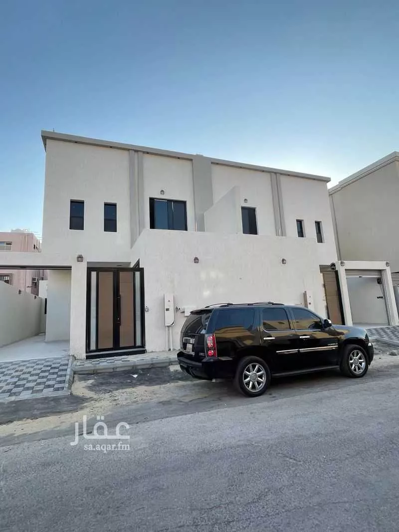 فيلا 5 غرف في طيبة 2