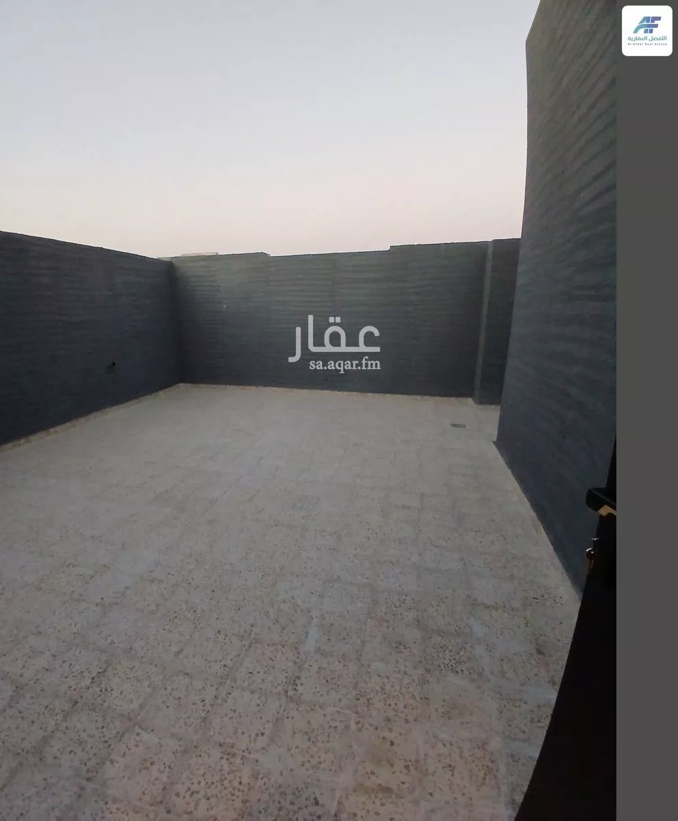 5 bedroom villa in Al Rimal 5