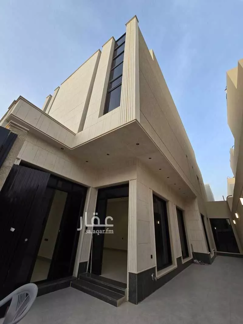 فيلا 5 غرف في الرمال 2