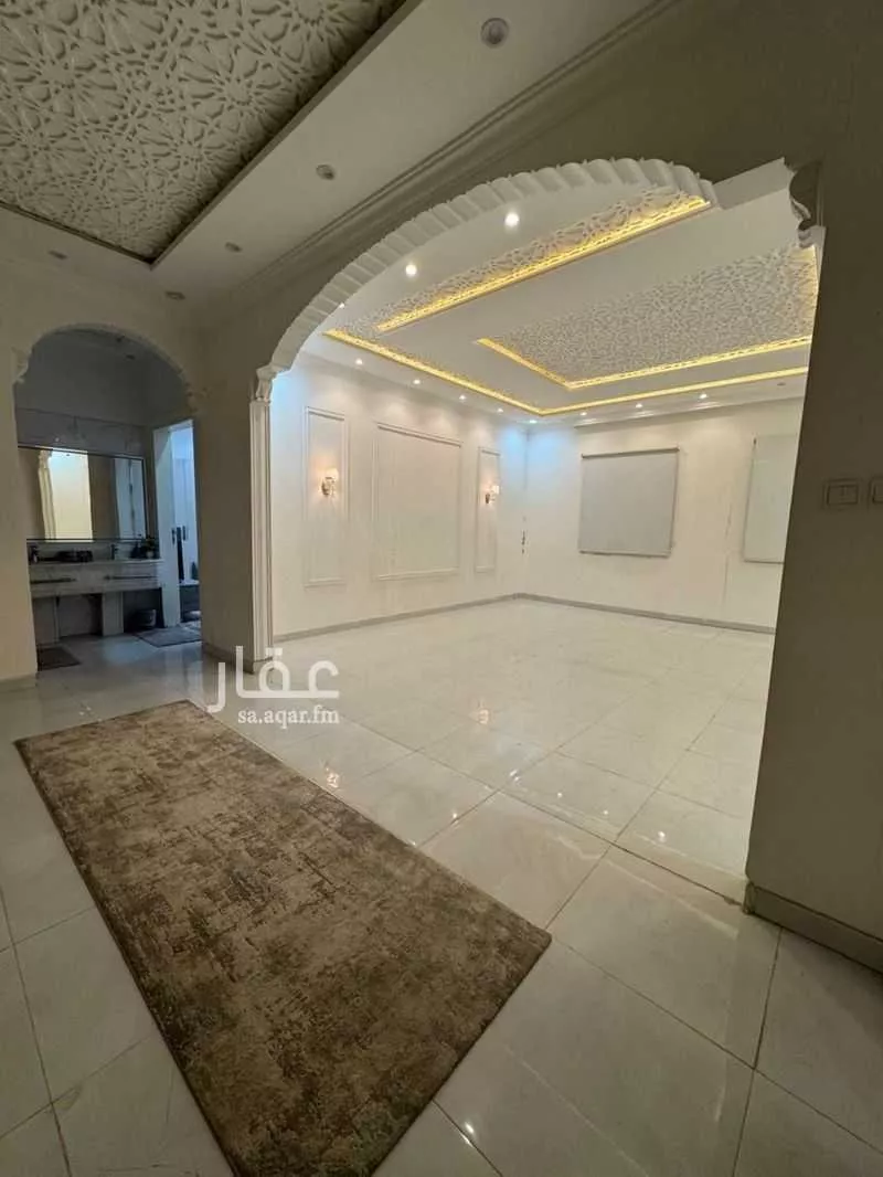 6 bedroom villa in Al Rimal 2