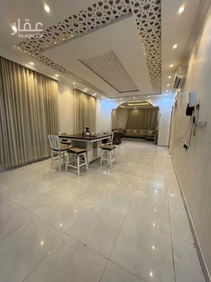 6 bedroom villa in Al Rimal 3