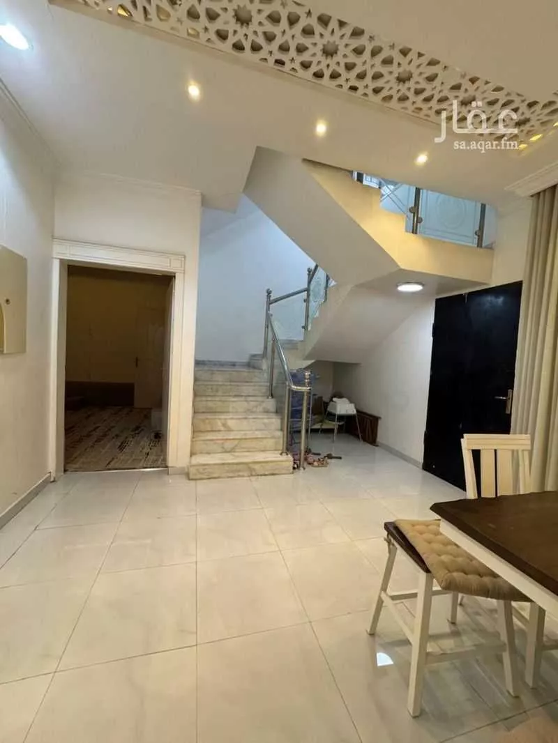 6 bedroom villa in Al Rimal 1