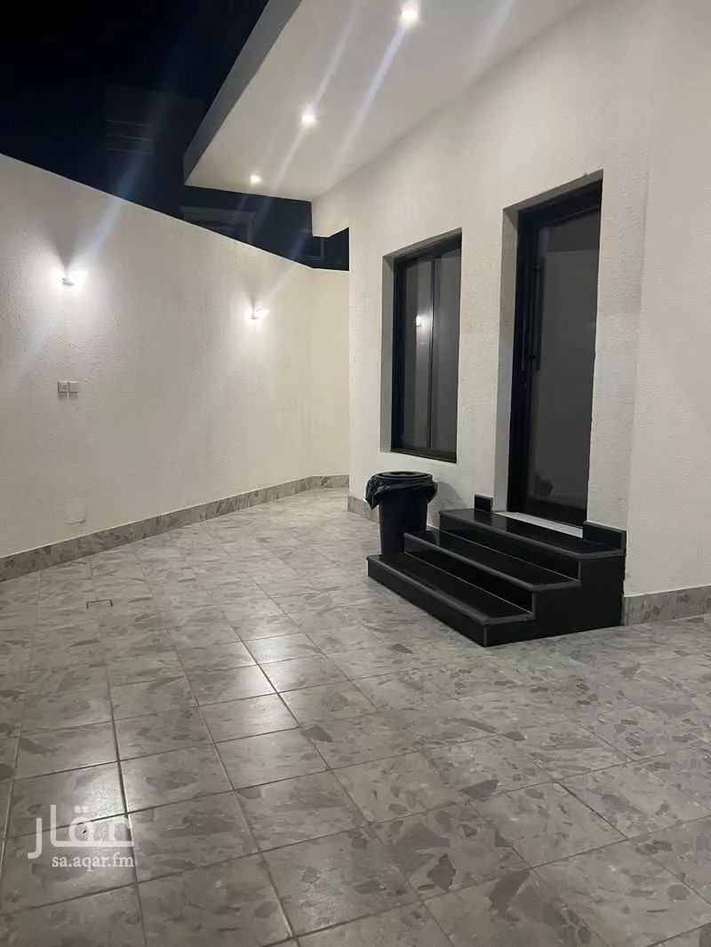 فيلا 4 غرف في المدينة الرياضية 2